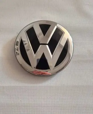 Volkswagen Polo VI Manufacturer badge logo/emblem 2G0853601B