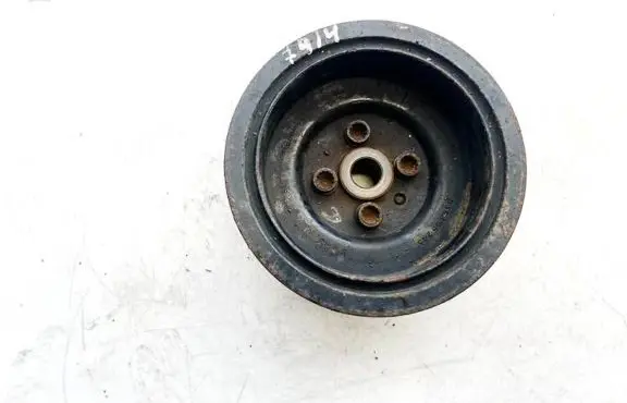 Volkswagen PASSAT B6 Crankshaft pulley 03g105243