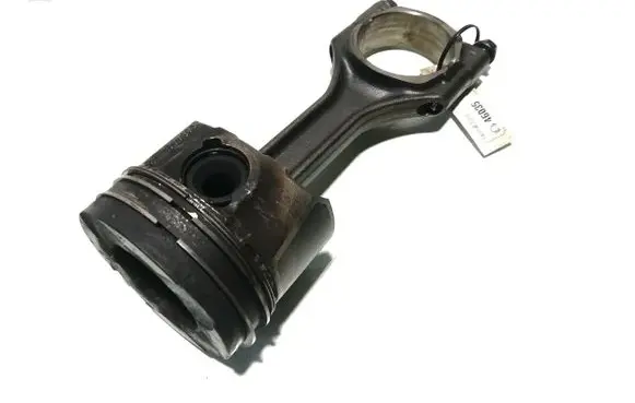 Opel Astra J Piston with connecting rod 0687776302 B16DTL