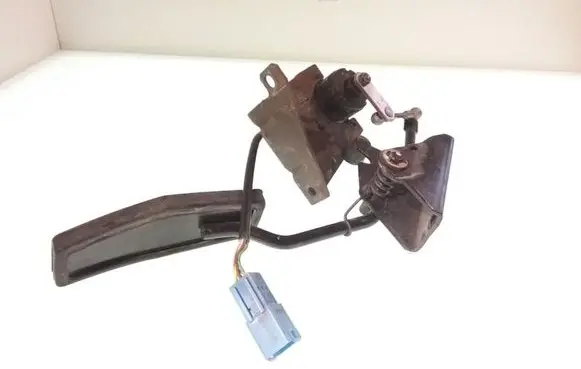 Clutch pedal sensor