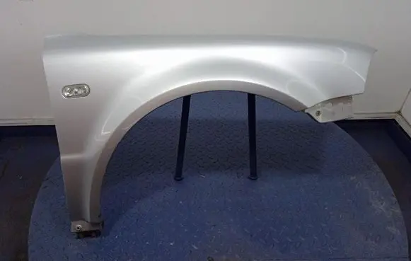Volkswagen PASSAT B5.5 Fender 