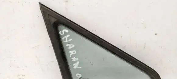 Volkswagen Sharan Front triangle window/glass 43R001100 DOT249 AS2