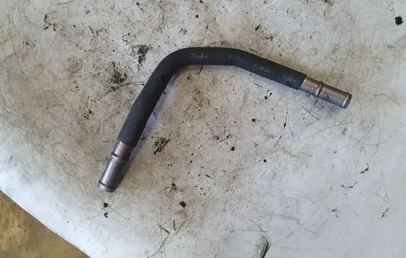 Nissan Primera Engine coolant pipe/hose NOCODE