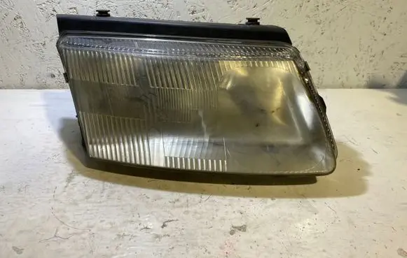Volkswagen PASSAT B5 Headlight/headlamp