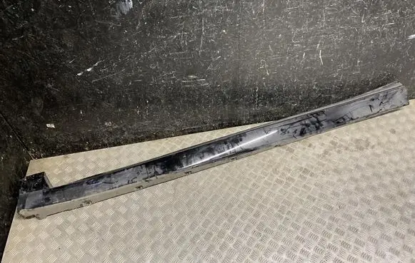 Polestar 4 Front sill (body part) 80008453