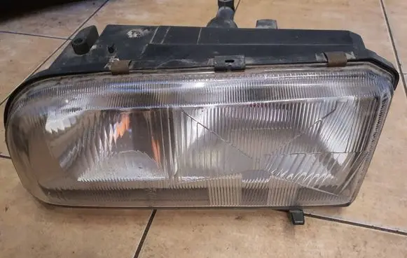 Volvo 850 Headlight/headlamp 14200500 7731105l 048151