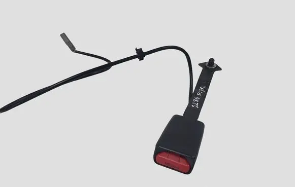 Mazda CX-7 Front seatbelt buckle G3669 T9Z01
