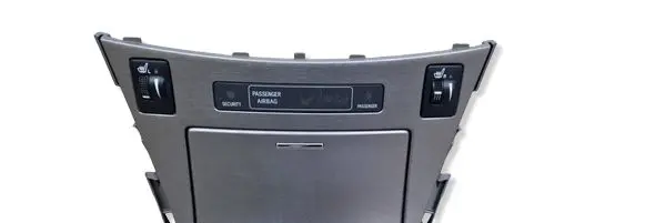 Toyota Avensis T270 Ashtray (front) N9870