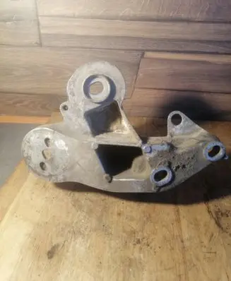 Audi A6 S6 C6 4F Engine mounting bracket