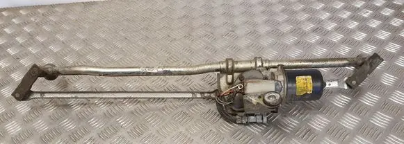Iveco Daily 35 - 40.10 Front wiper linkage and motor