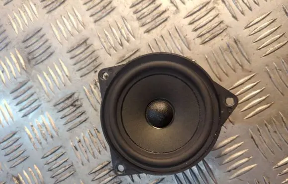 BMW 5 F10 F11 Parcel shelf speaker 9289637 17JUN14 16014910