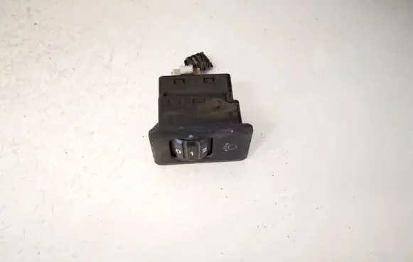Mitsubishi Pajero Sport I Headlight level height control switch