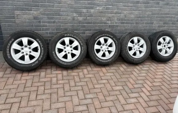 Mitsubishi L200 R17 alloy rim