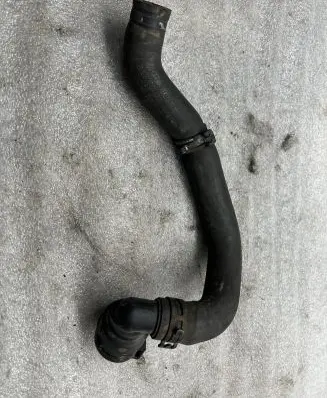 Volkswagen Touran I Engine coolant pipe/hose 1T0122157Q