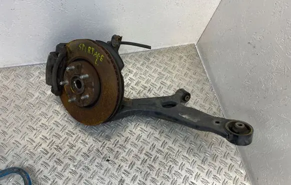 KIA Sportage Front wheel hub spindle knuckle