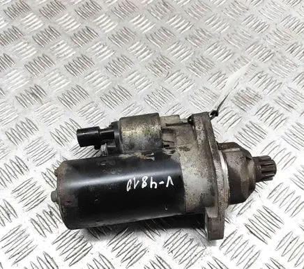 Volkswagen Golf VI Starter motor 02M911024