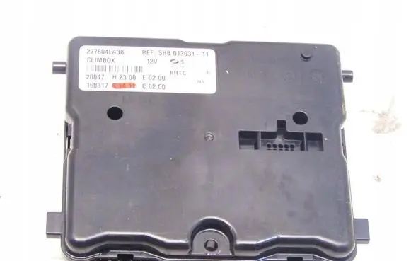 Nissan Qashqai Air conditioner control unit module 277604EA3B