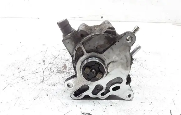 Skoda Octavia Mk2 (1Z) Vacuum pump 03G145209C