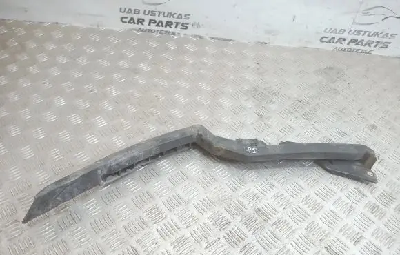 Skoda Octavia Mk2 (1Z) Front bumper mounting bracket 1Z0807184A