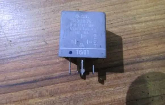 Ford Galaxy Other relay 3b0911251 wl061237009