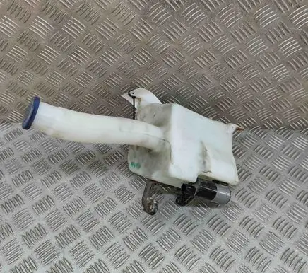 Ford Ranger Windshield washer fluid reservoir/tank AB3917613BC 8A6917K624AA