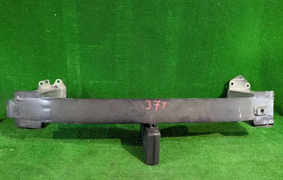 Volvo XC40 Front bumper support beam 