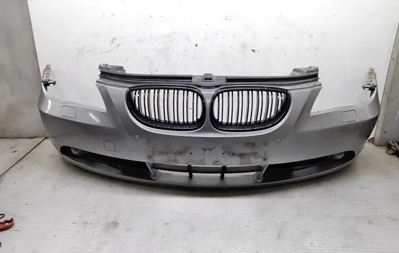 BMW 5 E60 E61 Front bumper 51117033694