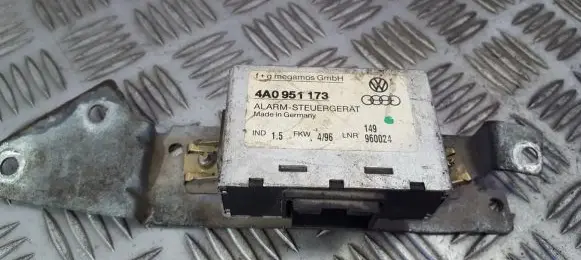 Audi A6 S6 C4 4A Other control units/modules 4A0951173