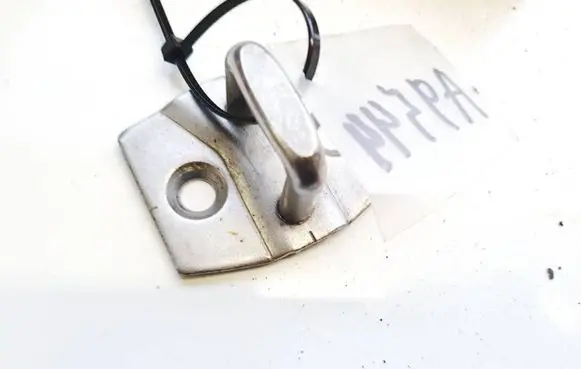 Mini Cooper Countryman R60 Front door lock loop/hook striker ka10588 731254