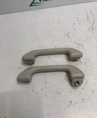Honda CR-V Front interior roof grab handle