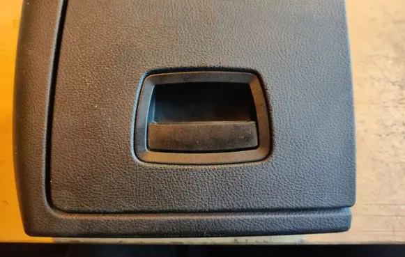 BMW 7 F01 F02 F03 F04 Glove box 51169143953 9143953