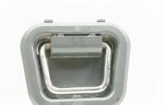 Volvo XC60 Tie down hook / loop 