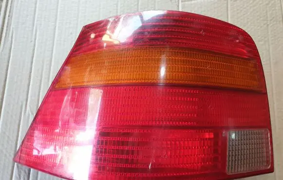Volkswagen Golf IV Rear/tail lights 1J6945095 1J6945257