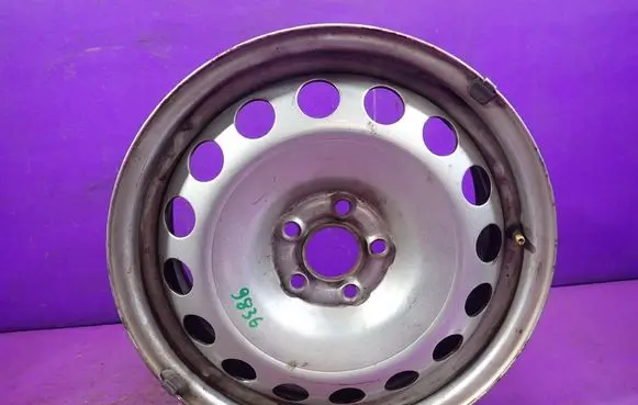 Volkswagen Golf IV R16 steel rim 1J0601027L