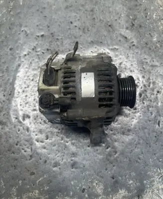 Toyota Corolla Verso E121 Generator/alternator