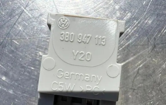 Volkswagen Touran I Other interior light 3b0947113