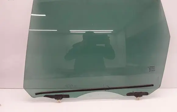 Renault Scenic III - Grand scenic III Rear door window glass 43R006723 DOT24M85AS3