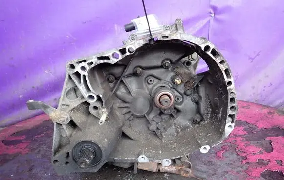Renault Megane II Manual 5 speed gearbox JB3953
