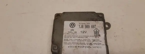 Volkswagen PASSAT B5 Airbag control unit/module 1J0909607