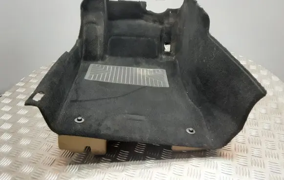 Mercedes-Benz CLS C219 Front floor carpet liner A2116800140