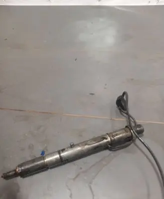 Fuel injector