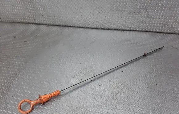 Volkswagen PASSAT B5 Oil level dip stick 038115611B