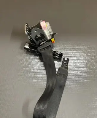 Mercedes-Benz GLA W156 Front seatbelt 0589P1000220 0589