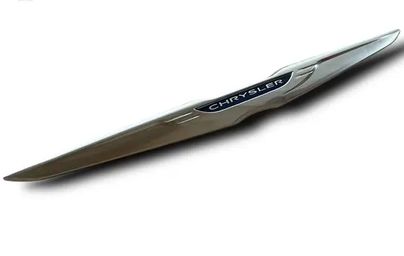 Chrysler 300 - 300C Fender trim (molding) 05182285AB