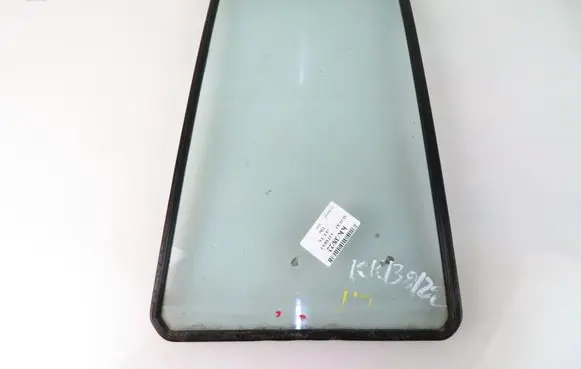 Suzuki Vitara (ET/TA) Rear side window 