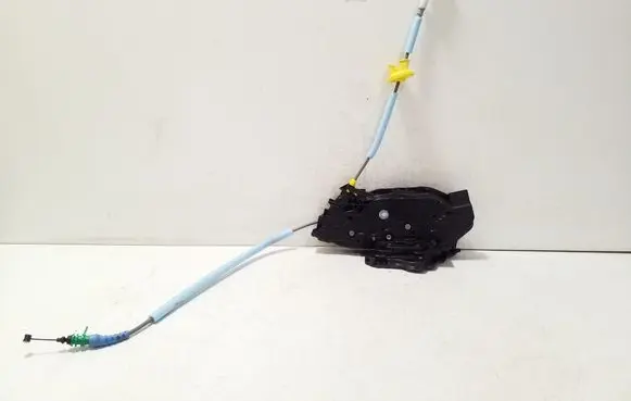 BMW 3 G20 G21 Rear door lock 7445053