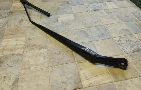 Toyota Corolla Verso E121 Windshield/front glass wiper blade 6523