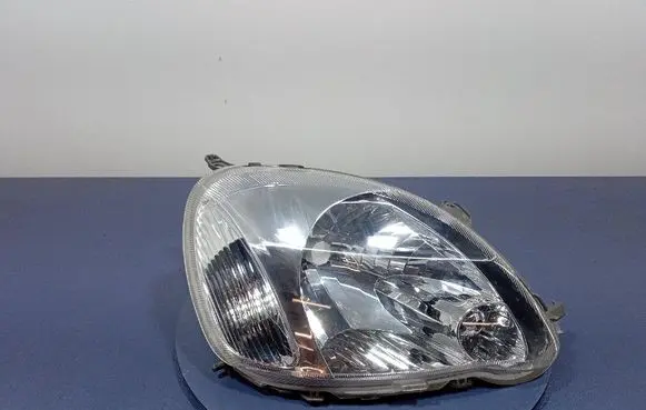 Toyota Yaris Verso Headlight/headlamp