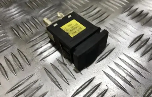 Fog light switch