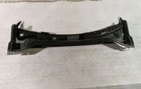 KIA Sportage Wiper trim 86158F1000